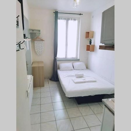 Studio A 10 Min A Pied Notre-Dame De La Garde Apartment Marseille Luaran gambar