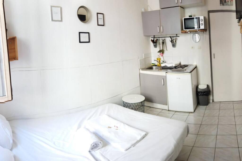 Studio A 10 Min A Pied Notre-Dame De La Garde Apartment Marseille Luaran gambar